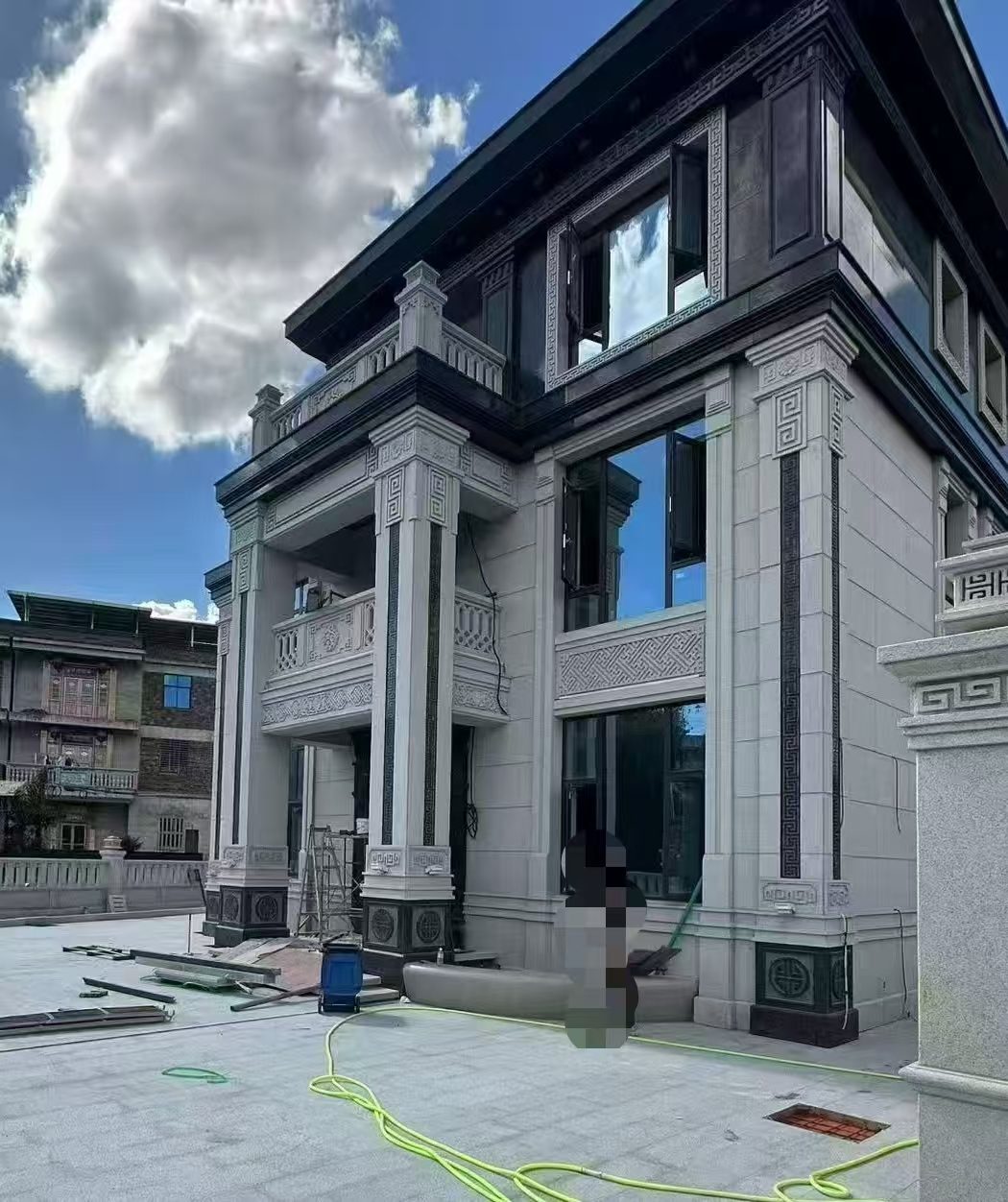 南平 别墅干挂，芝麻白与芝麻黑完美配合