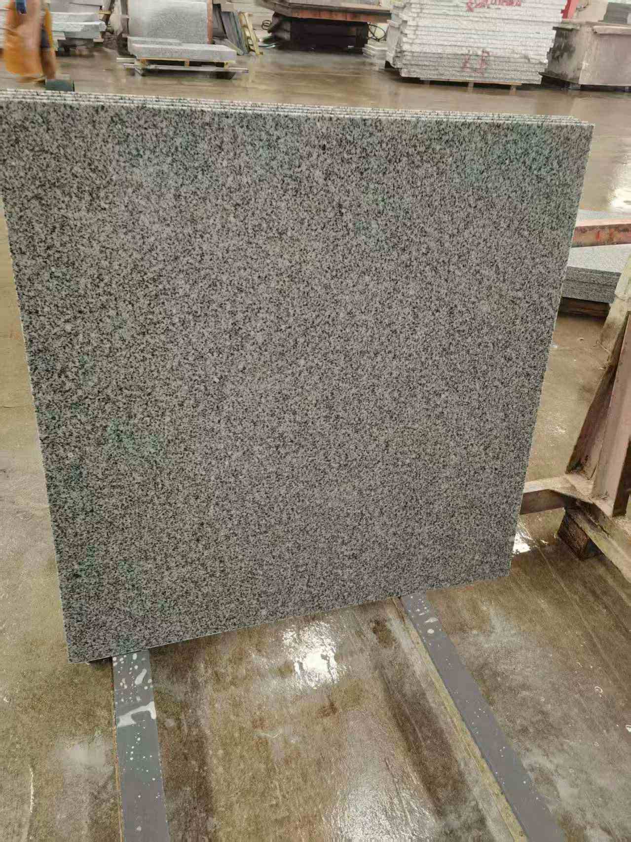 南平 芝麻白光面900*900，高地铁标准