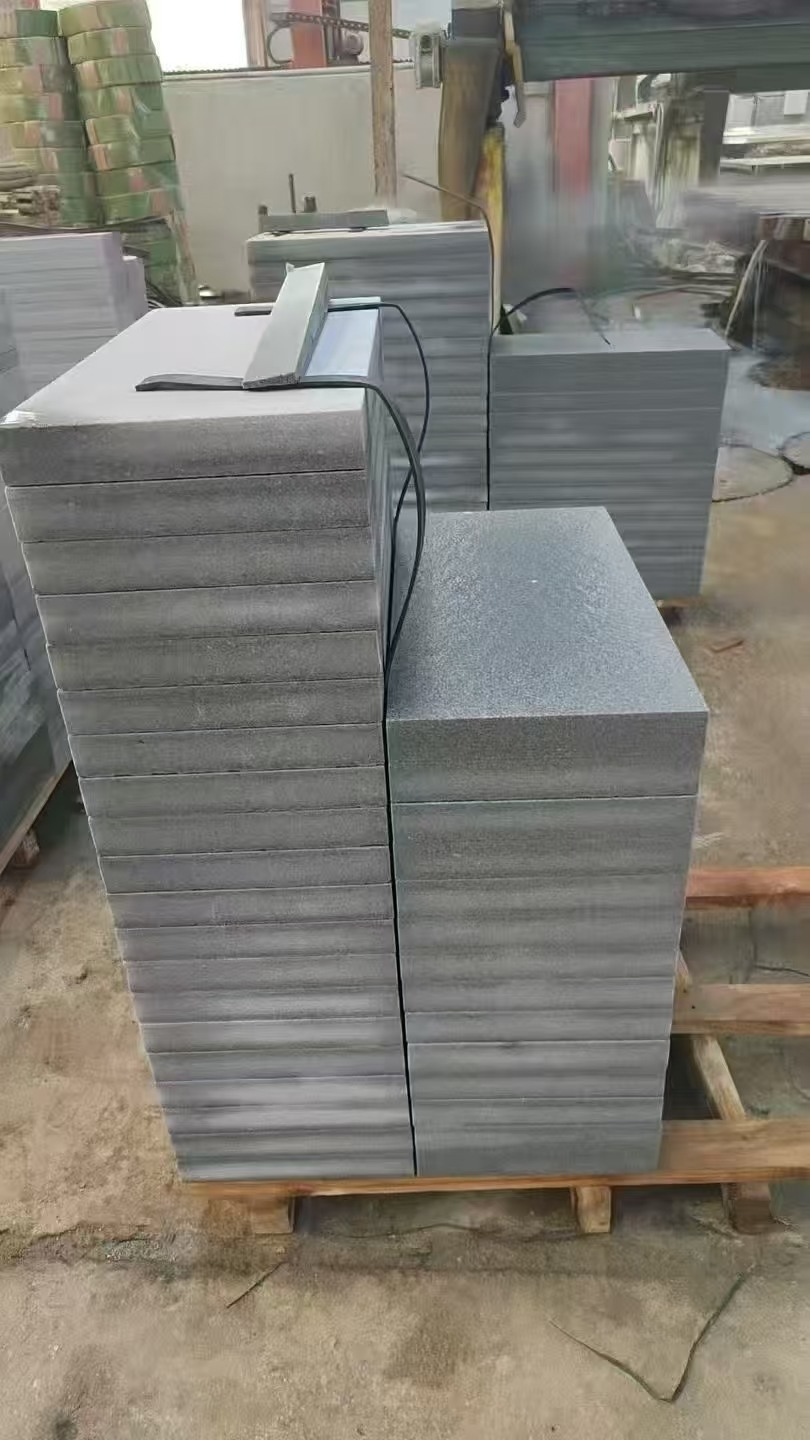 南平 芝麻灰火烧面300*600*50地铺石材